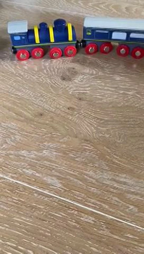 Small Foot World - Houten Trein Met Locomotief 4 Small Foot World - Houten Trein Met Locomotief - Afbeelding 2