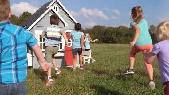 Backyard Discovery Spring Cottage - Houten Speelhuisje Met Speelkeukentje, Deurbel, Brievenbus, Krijtbord, Bloembak En Kunststof Groentes - Speelhuis Voor De Tuin / Buiten 4 Backyard Discovery Spring Cottage - Houten Speelhuisje Met Speelkeukentje, Deurbel, Brievenbus, Krijtbord, Bloembak En Kunststof Groentes - Speelhuis Voor De Tuin / Buiten - Afbeelding 2