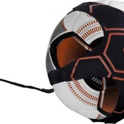 Pure2Improve Football Trainer Met Bal Maat 4 -duurzamer-speelgoed Verkoop 550x320 7