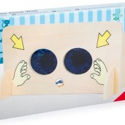 Small Foot Company Houten Voel Muur -duurzamer-speelgoed Verkoop 550x353 6