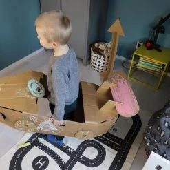 Kartonnen Speelauto - Sinterklaas Cadeau - Hobbykarton - KarTent -duurzamer-speelgoed Verkoop 550x366 141