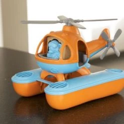 Green Toys Inc Green Toys Zee Helikopter Oranje/Blauw 23 Green Toys Inc Green Toys Zee Helikopter Oranje/Blauw -duurzamer-speelgoed Verkoop 550x366 51
