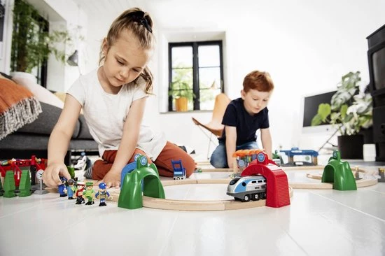 BRIO Smart Tech Engine - Locomotief Met 2 Actietunnels - 33834 9 BRIO Smart Tech Engine - Locomotief Met 2 Actietunnels - 33834 - Afbeelding 7