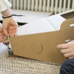 Kartonnen Speelauto - Sinterklaas Cadeau - Hobbykarton - KarTent -duurzamer-speelgoed Verkoop 550x370 7