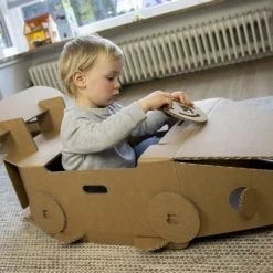 Kartonnen Speelauto - Sinterklaas Cadeau - Hobbykarton - KarTent -duurzamer-speelgoed Verkoop 550x373 7