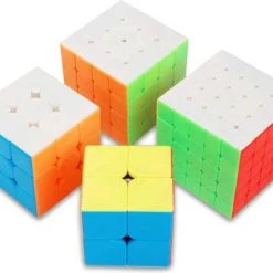 Puzzelkubus – 2x2, 3x3, 4x4, 5x5 - Extra 3x3 Puzzelkubus - Rubiks Cube - MoYu Speed Cube - Gratis 5x Cubestands - Complete Set 14 Puzzelkubus – 2x2, 3x3, 4x4, 5x5 - Extra 3x3 Puzzelkubus - Rubiks Cube - MoYu Speed Cube - Gratis 5x Cubestands - Complete Set -duurzamer-speelgoed Verkoop 550x448