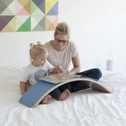 Wobbel Original Zwart - Blank Gelakt Houten Balance Board Van 90 Cm Met Zwart Wolvilt -duurzamer-speelgoed Verkoop 550x550 404