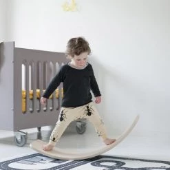 Wobbel Original Zwart - Blank Gelakt Houten Balance Board Van 90 Cm Met Zwart Wolvilt -duurzamer-speelgoed Verkoop 550x550 405