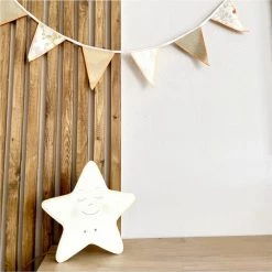 L.A.P. Atelier Mini-vlaggenlijn Naturel | 2,5 Meter | Stoffen Vlaggetjes | Duurzaam & Handgemaakt | Naturel Wit -duurzamer-speelgoed Verkoop 550x550 568