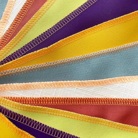 L.A.P. Atelier Mini-vlaggenlijn Multicolor | 2,5 Meter | Stoffen Vlaggetjes | Duurzaam & Handgemaakt 4 L.A.P. Atelier Mini-vlaggenlijn Multicolor | 2,5 Meter | Stoffen Vlaggetjes | Duurzaam & Handgemaakt - Afbeelding 2