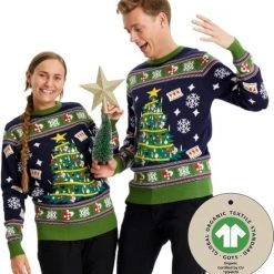Jule Sweaters Foute Kersttrui Dames & Heren - Christmas Sweater "Prachtig Versierde Kerstboom" - 100% Biologisch Katoen - Kerst Trui Mannen & Vrouwen Maat S