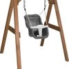 AXI Baby Schommel In Bruin Met Zitje In Grijs/Wit - FSC Hout - Babyschommel Voor Kindjes Van 9-36 Maanden - Met 4 Grondankers -duurzamer-speelgoed Verkoop 550x646