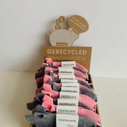 Woodlane Gerecyclede Spaarpot - Spaarvarken Roze 25 Woodlane Gerecyclede Spaarpot - Spaarvarken Roze -duurzamer-speelgoed Verkoop 550x733 3