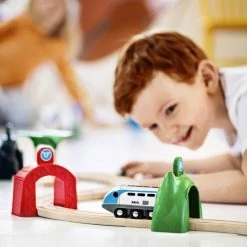 BRIO Smart Tech Engine - Locomotief Met 2 Actietunnels - 33834 32 BRIO Smart Tech Engine - Locomotief Met 2 Actietunnels - 33834 -duurzamer-speelgoed Verkoop 550x825 10